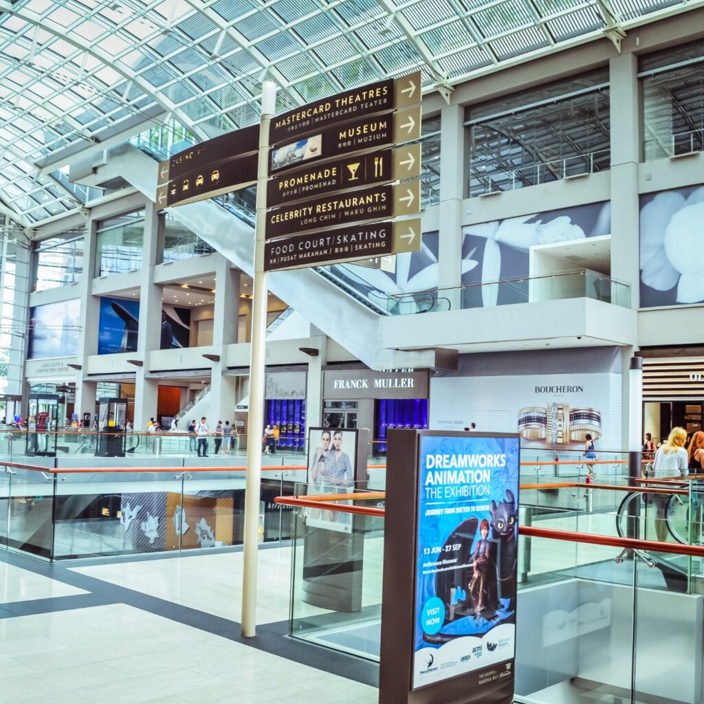 UK business professionals attending the 2025 UK SEO Summit to learn new SEO strategies and network with experts.